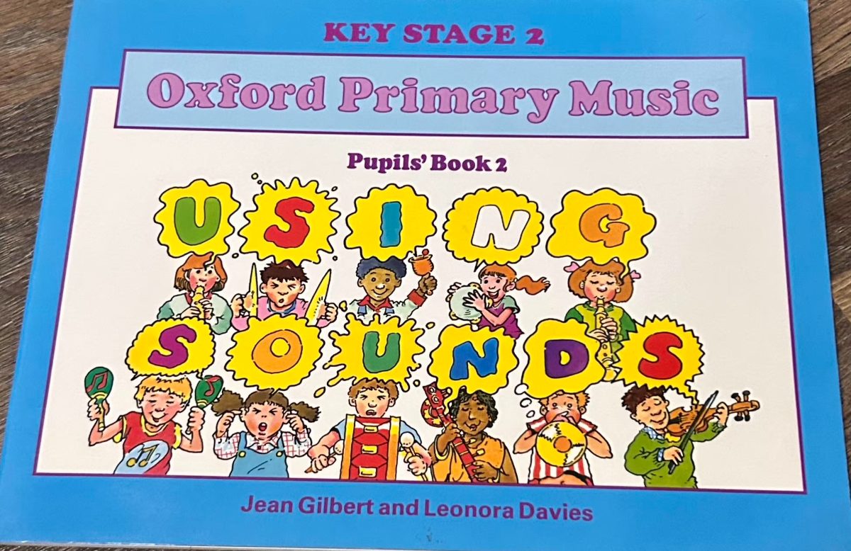 Обложка книги Oxford Primary Music Puplls' Book 2 Using Sounds Key Stage 2
